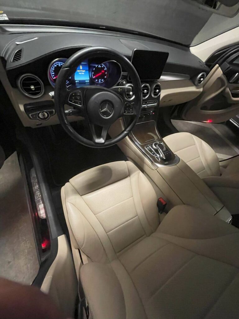 Bellevue-Car-Interior-Detailing